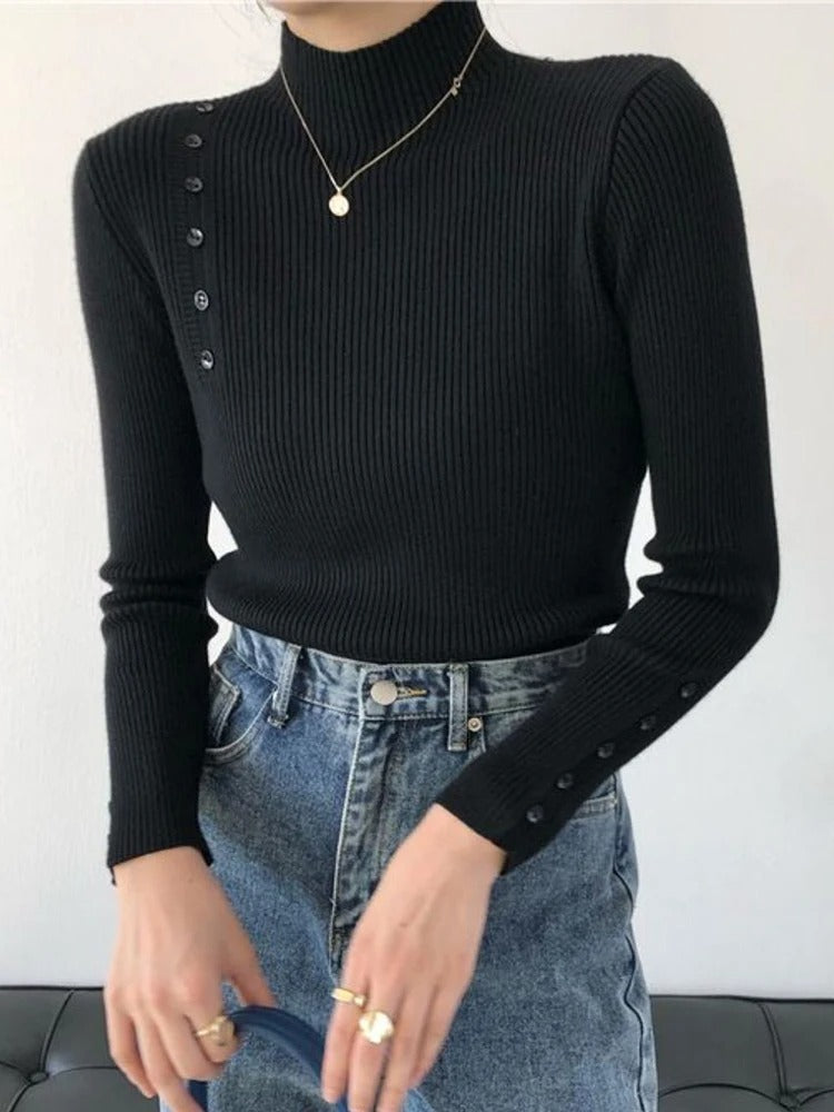 CM | MW - Elegante jersey con botones decorativos y cuello alto