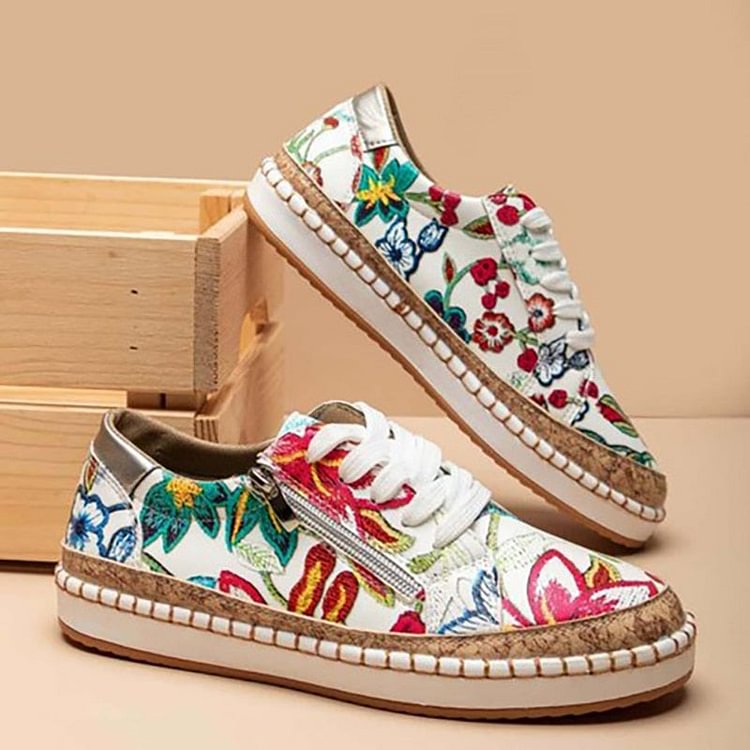 CM | Zapatillas sencillas con flores