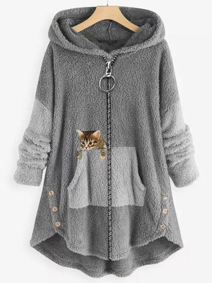 Abrigo polar con capucha, paneles colorblock y bolsillo bordado con gatito