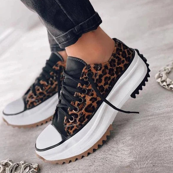 CM | Zapatillas ortopédicas atemporales y de apoyo