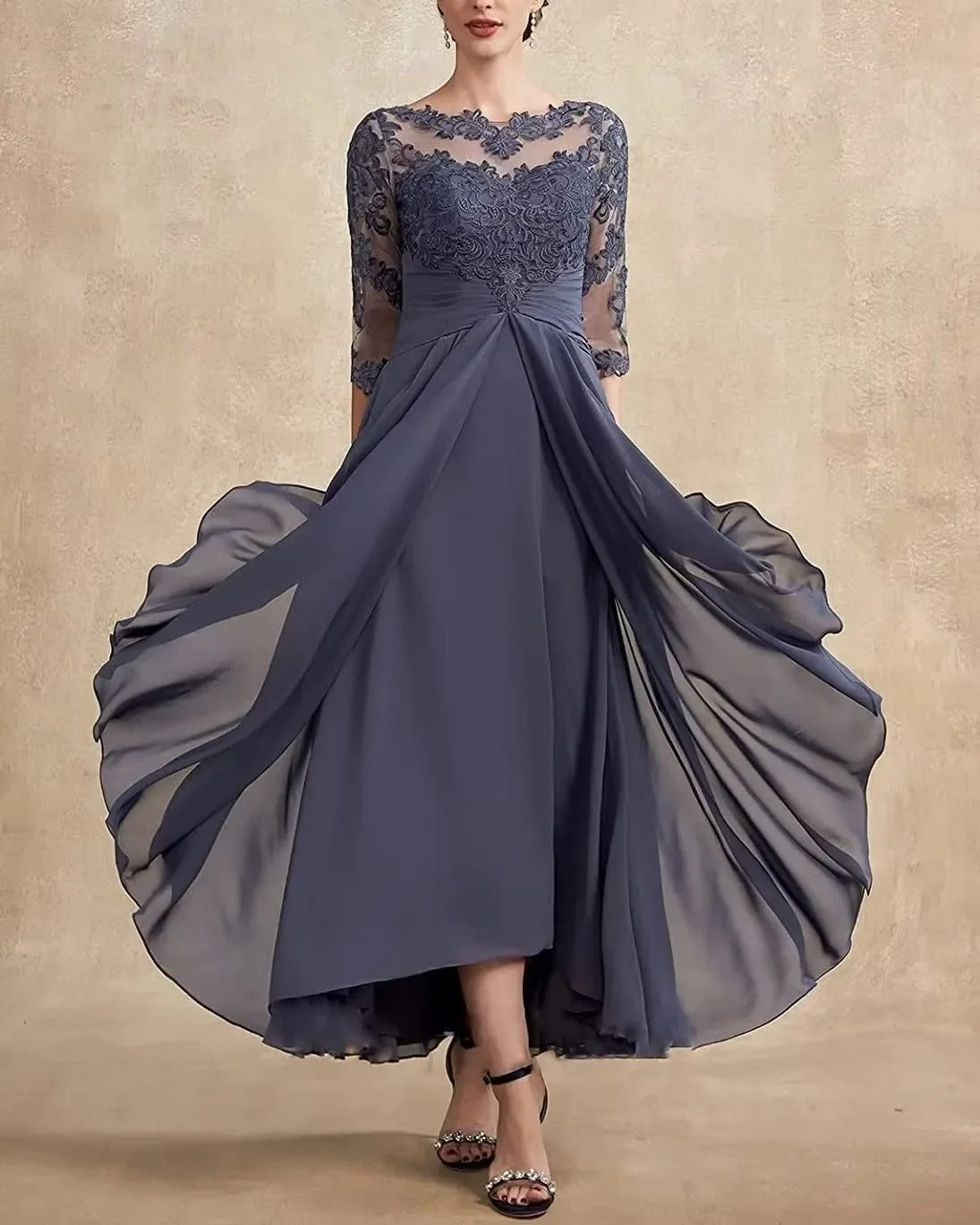 KL | maxi vestido de gasa con mangas transparentes de largo midi