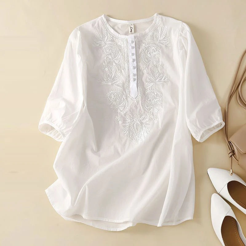 KL | Elegante blusa con bordados
