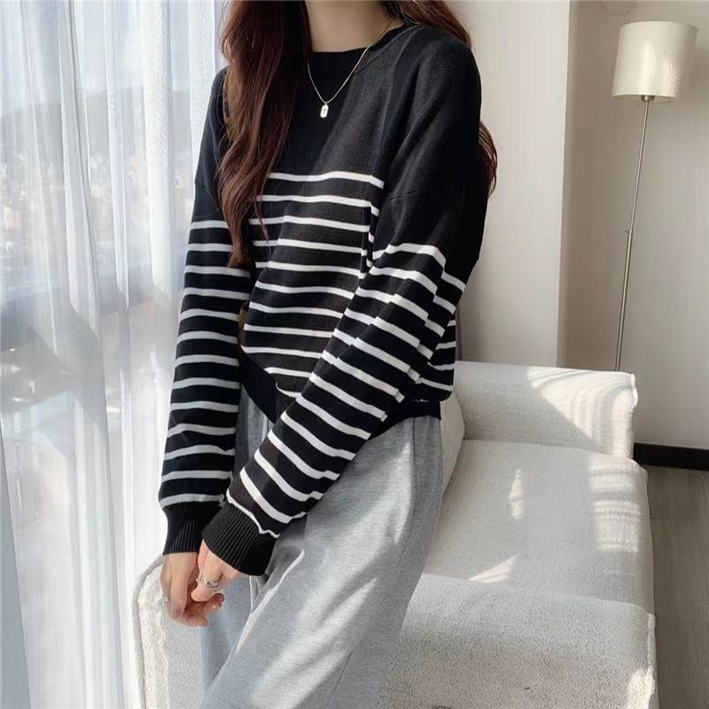 CM | Jersey sólido de cuello redondo