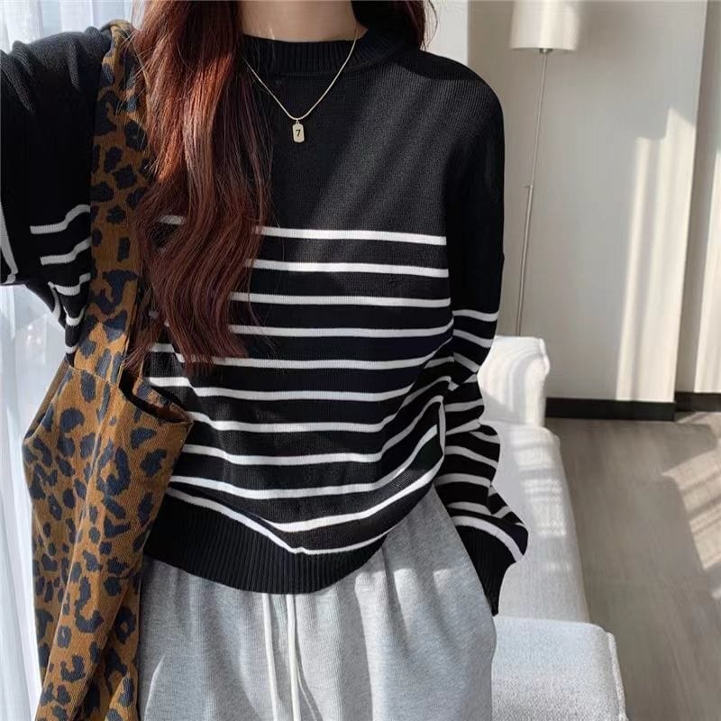 CM | Jersey sólido de cuello redondo