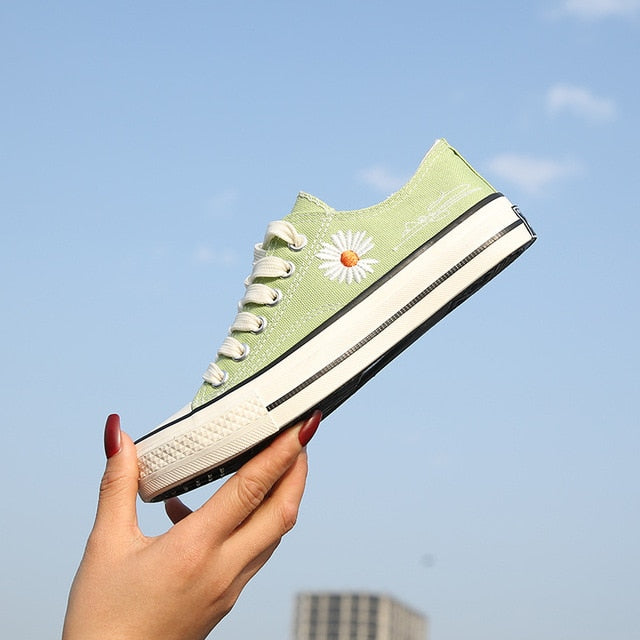 CM | Corte bajo con zapatillas de estampado floral