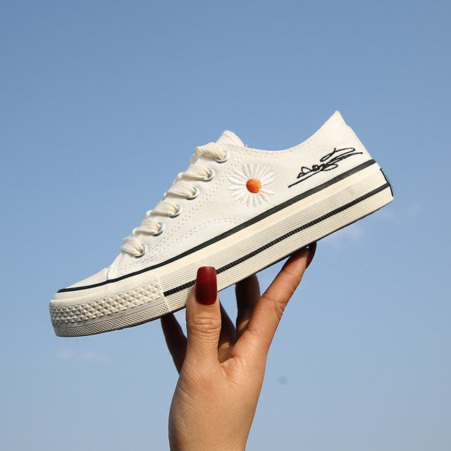 CM | Corte bajo con zapatillas de estampado floral