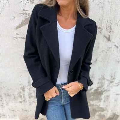 CM | Chaqueta aerodinámica con botones para mujer